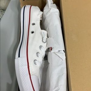 Beand new white shoreline converse
